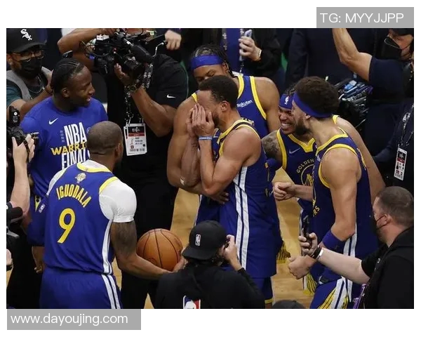 勇士主力伤愈回归，全明星组合再聚首，勇士队重新起航